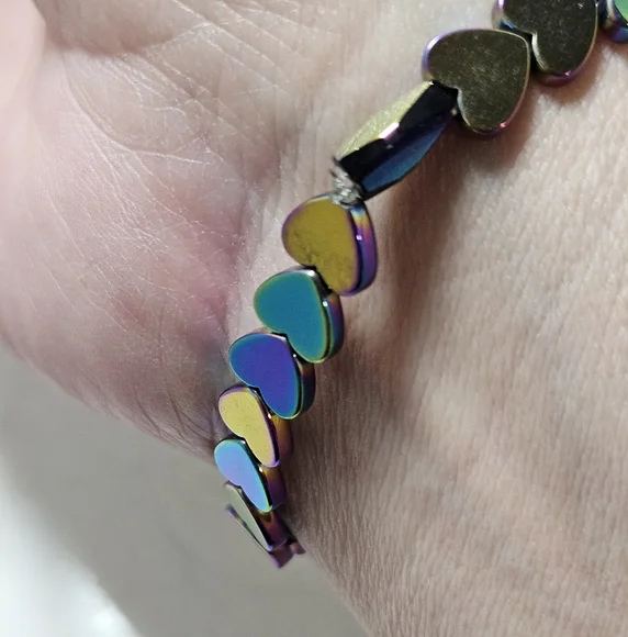 Heart-Shaped Hematite Beaded Stretch Bracelet HANDMADE NWOT - Picture 7 of 7